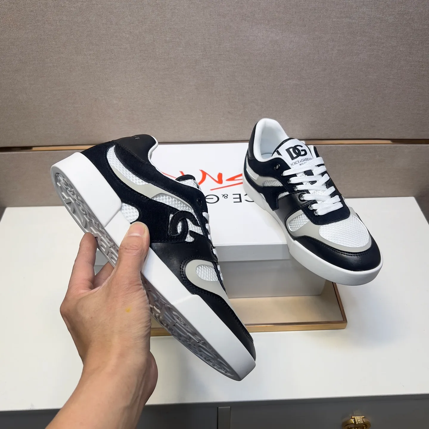 ⬛️Men's men's shoes💰p440【DG～】couple casual shoes 2025z cabinet sales simultaneously 🔶Size: 35-44#️⃣ 🔷2 colors🔜The upper is made of multi-material splicing➕Mesh lining, comfortable and breathable, sole: original comfortable and wear-resistant outsole, ⚠️real thing📱photographed🎬real thing is better📢📢📢